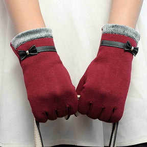 Royal Elegant Touch Cotton Gloves